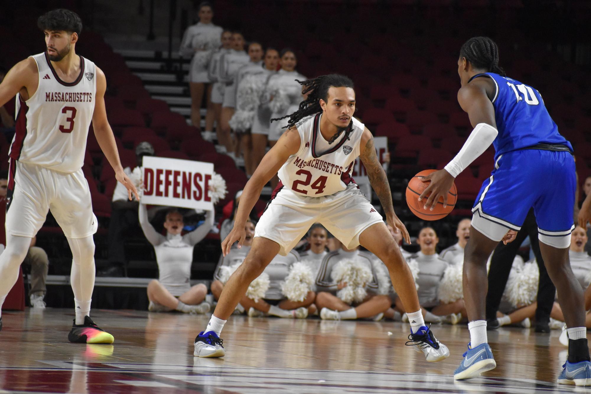 UMass comes up short against Green Bay